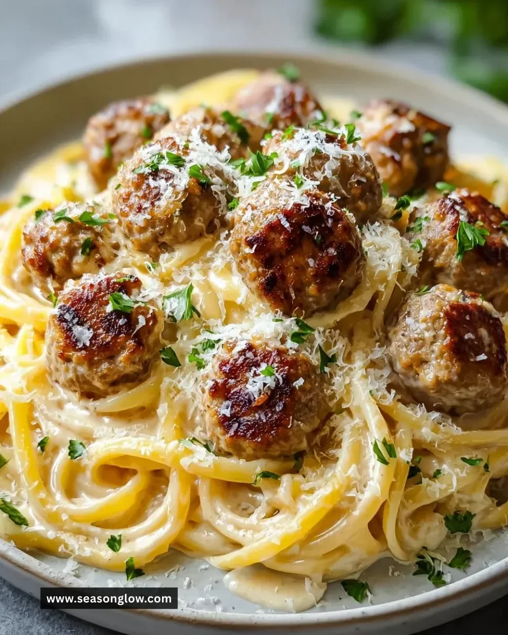 Parmesan Linguine served with garlic butter meatballs