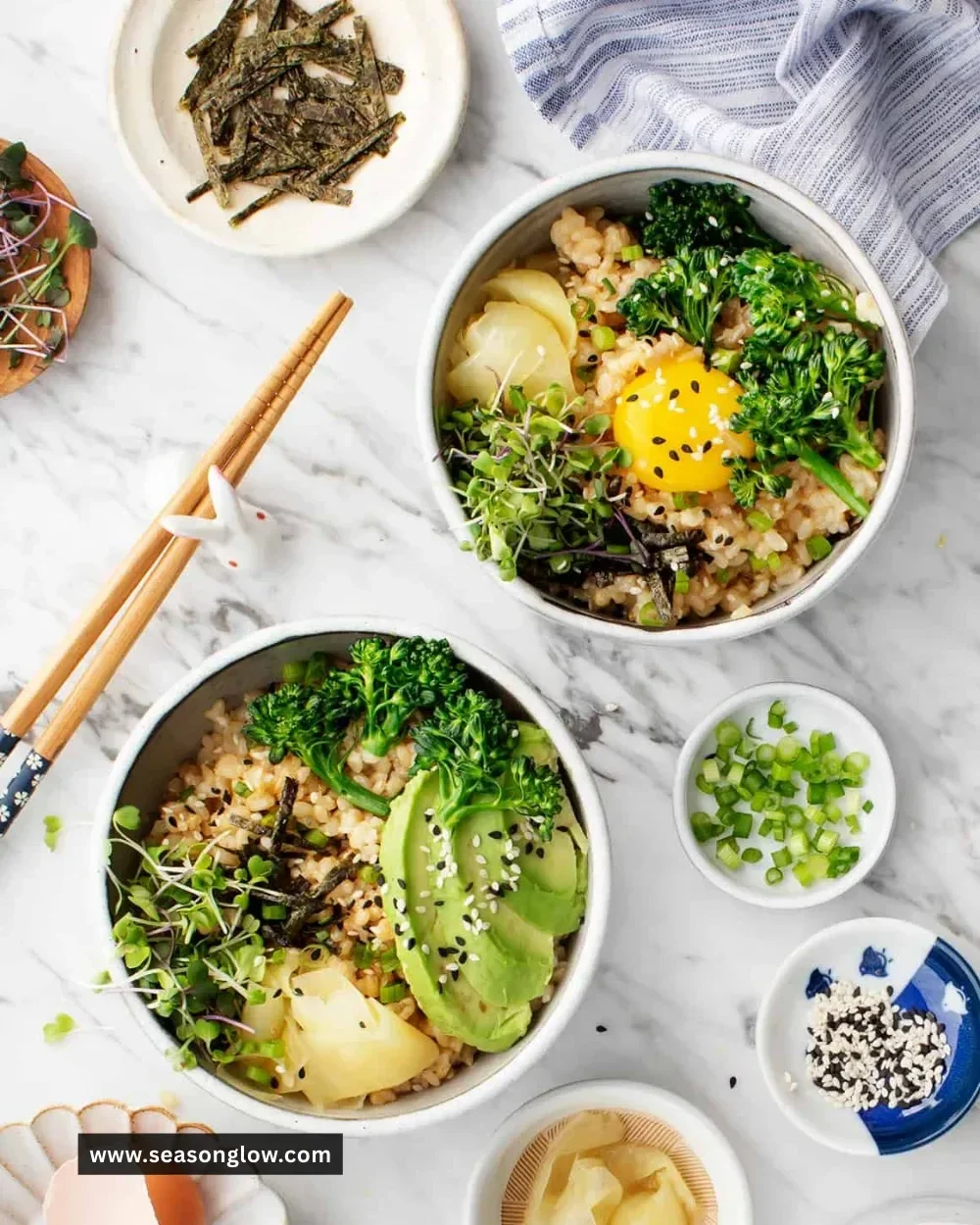Colorful and nutritious healthy breakfast bowls filled with fruits and grains.