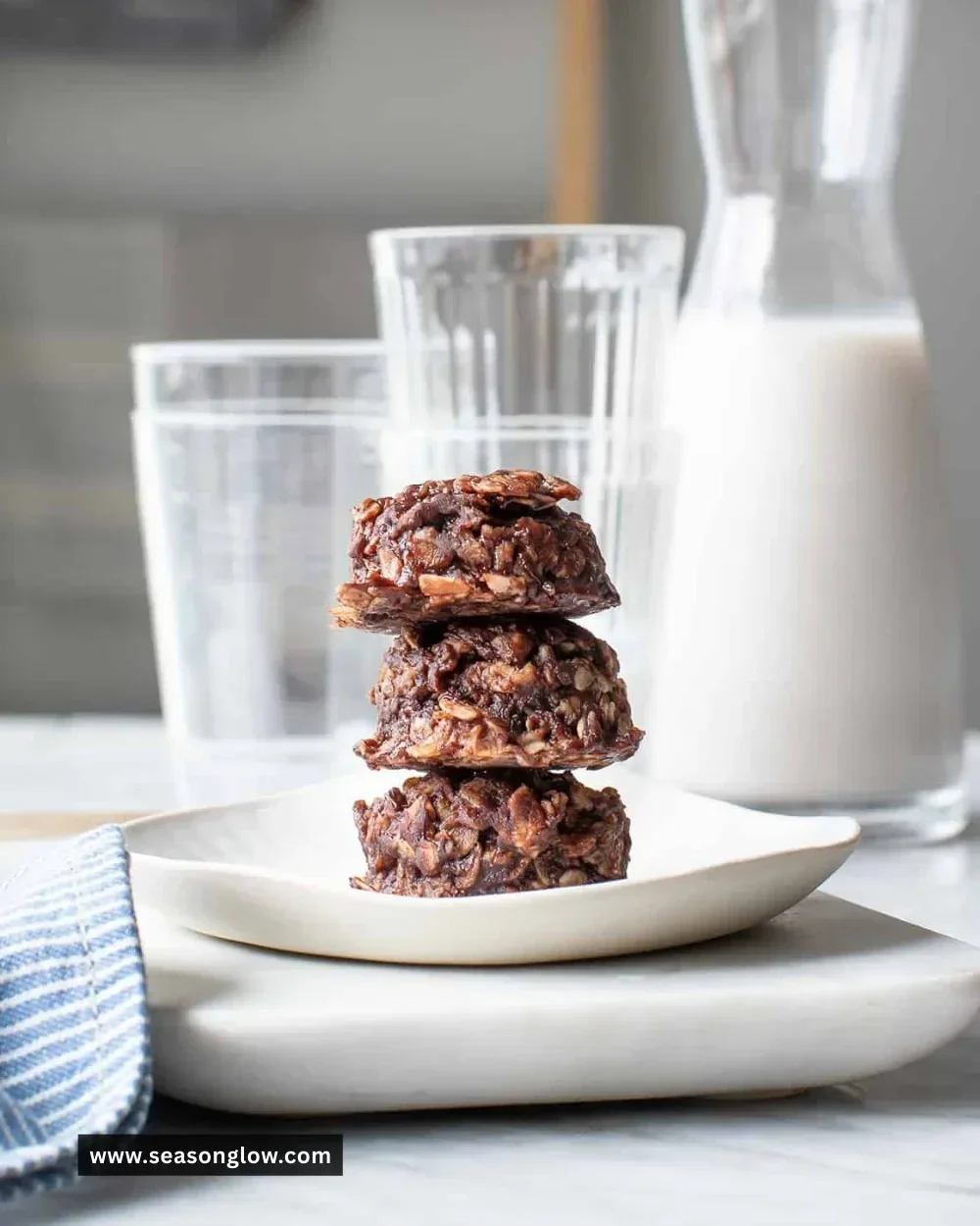 Healthy no bake cookies made with natural ingredients