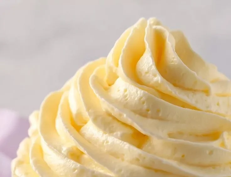 Whipped Banana Pudding Frosting