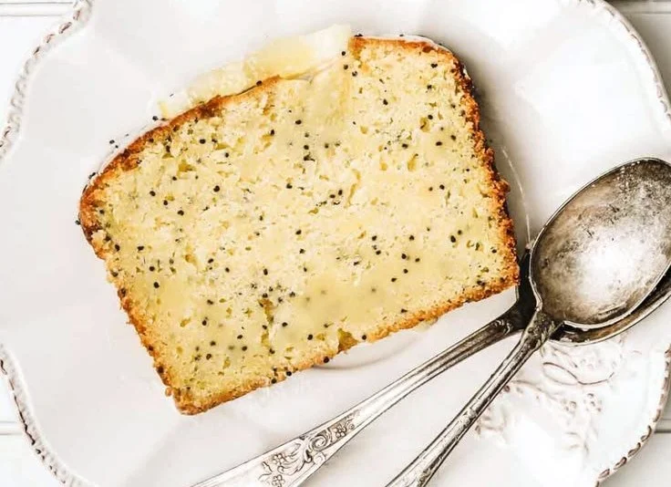 Moist Lemon Poppy Seed Pound Cake