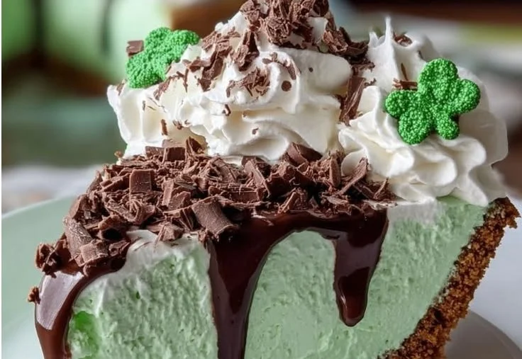 Super Easy Pistachio Cream Pie